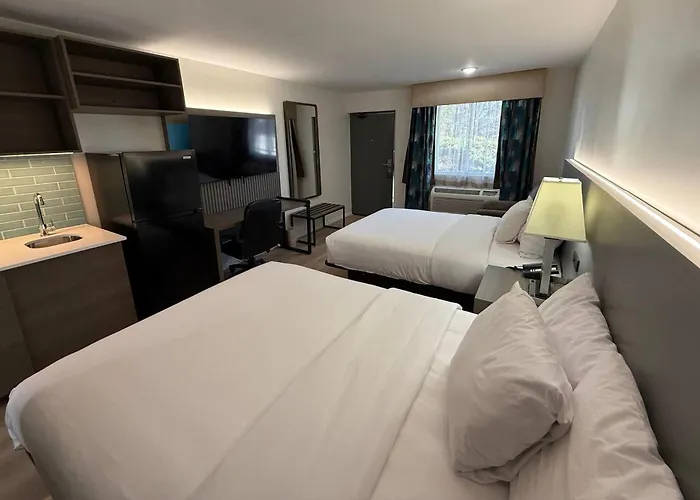 Baymont By Wyndham Hotel