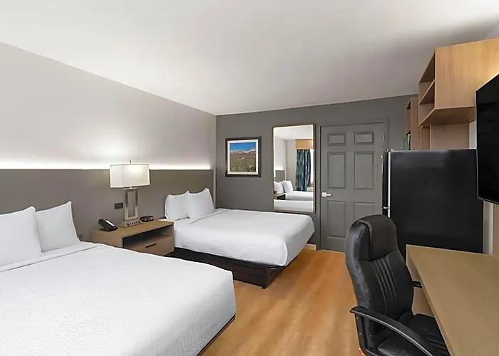 Baymont By Wyndham Hotel