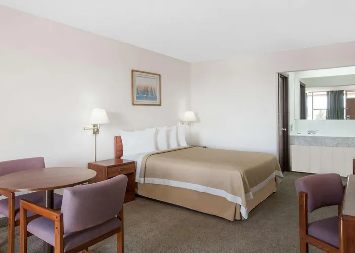 Hotel Baymont By Wyndham