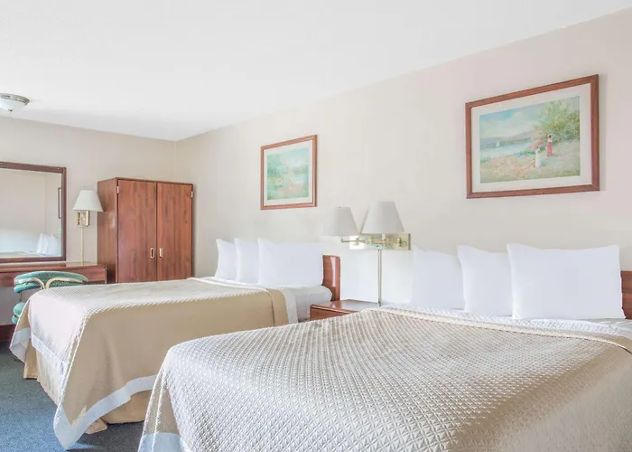 Hotel Baymont By Wyndham Rock Springs