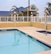 Hotel Baymont By Wyndham 2*